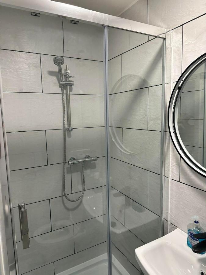 Charming Studio Apartment In لندن المظهر الخارجي الصورة