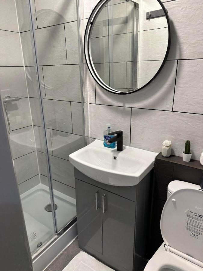 Charming Studio Apartment In لندن المظهر الخارجي الصورة